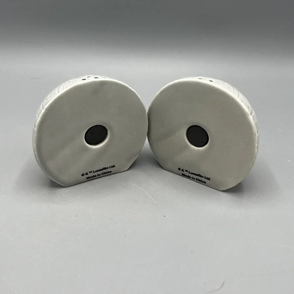 Disney Star Wars Ceramic Death Star Magnetic Salt & Pepper Shakers Lucasfilm - Picture 9 of 9